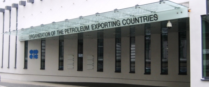 OPEC chịu sức ép khi dầu thô tiếp tục tăng